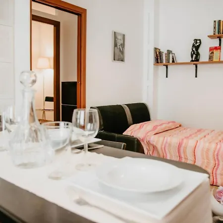 Apartment Cinemaison Near Metro Rome